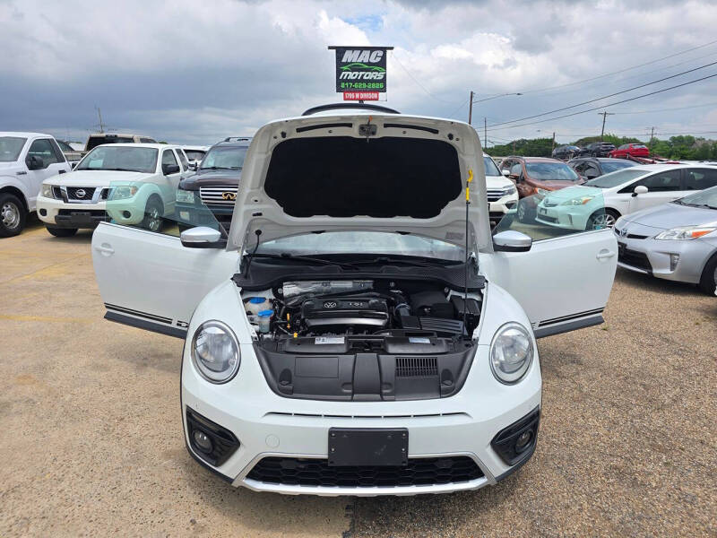 2016 Volkswagen Beetle 1.8T Dune