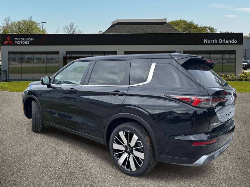 2026 Mitsubishi Outlander SE