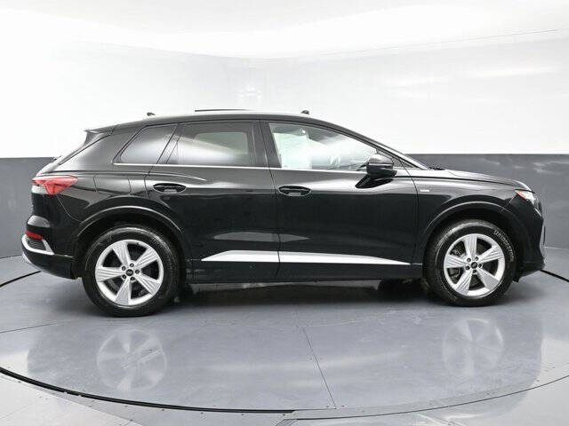 2024 Audi Q4 e-tron quattro Premium 50