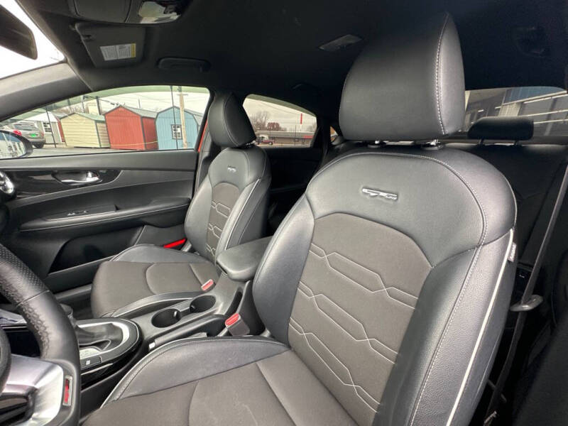 2020 Kia Forte GT Line