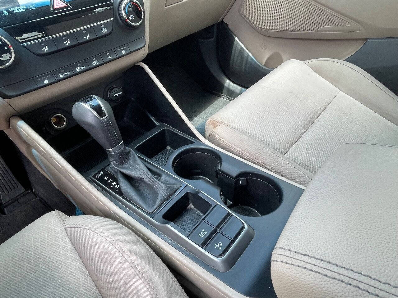 2016 Hyundai Tucson  - $14,900