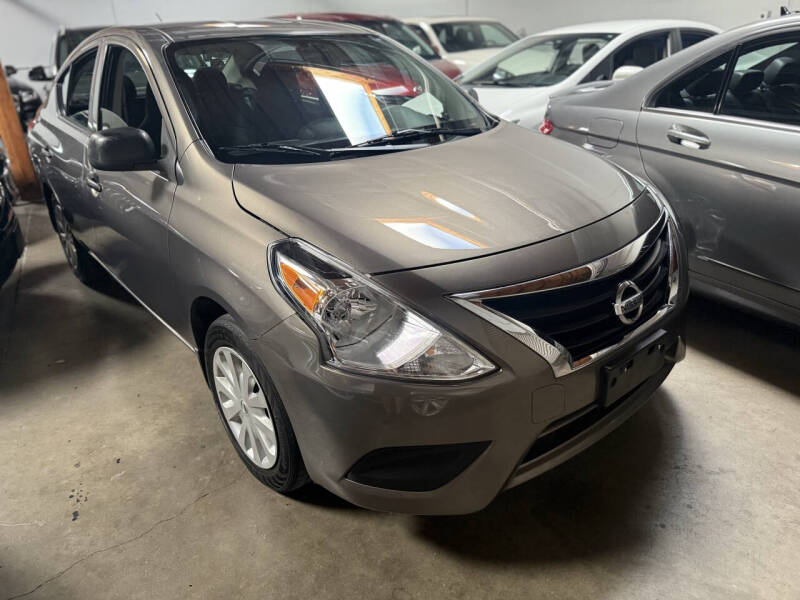 2015 Nissan Versa 1.6 S