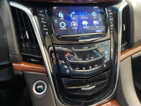 2018 Cadillac Escalade ESV Luxury