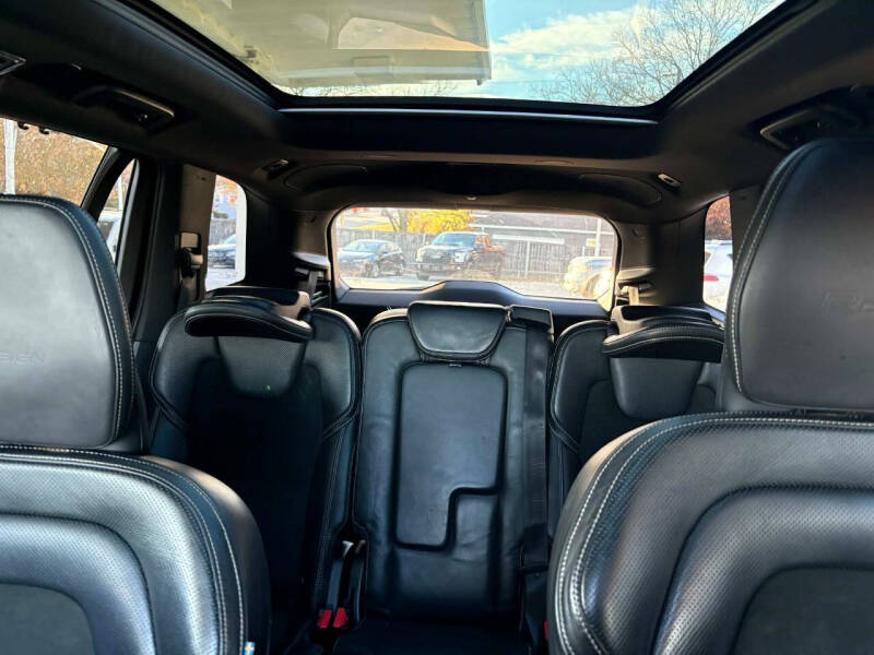 2019 Volvo XC90 T6 R-Design