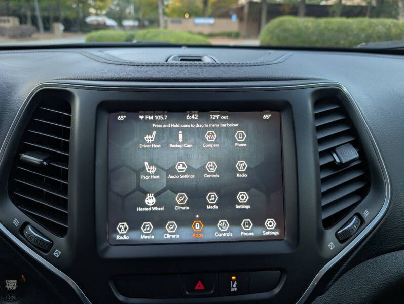 2022 Jeep Cherokee Latitude Lux