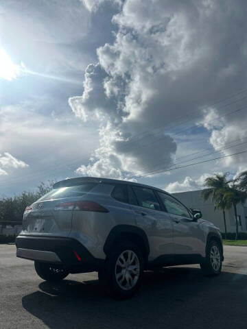 2024 Toyota Corolla Cross XLE