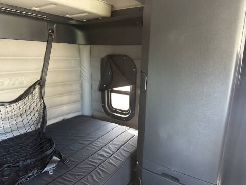 2020 Freightliner Cascadia