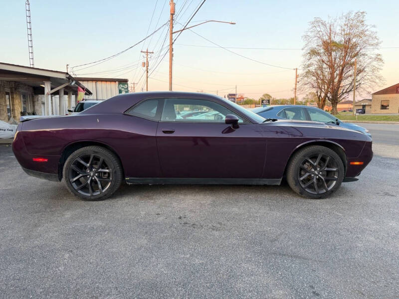 2021 Dodge Challenger SXT