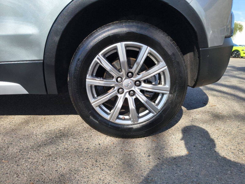2023 Cadillac XT4 Premium Luxury