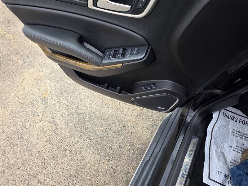 2017 GMC Yukon Denali