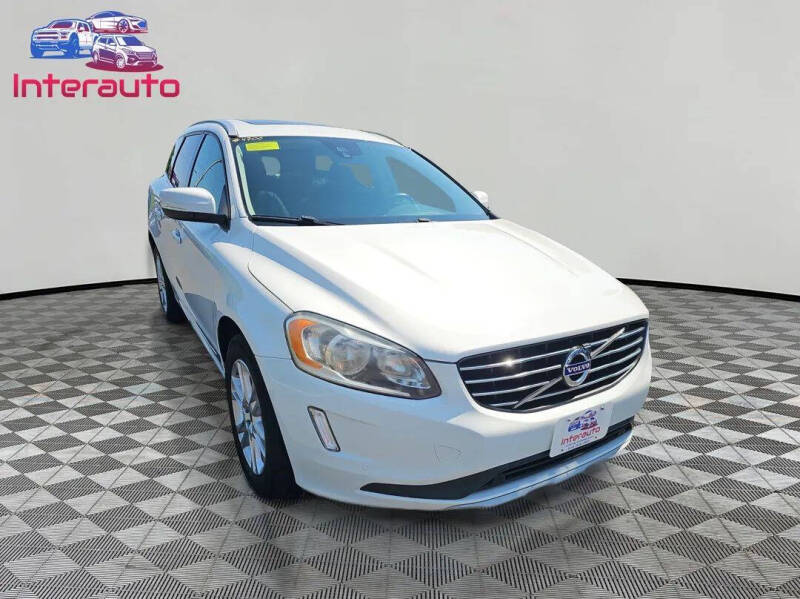 2016 Volvo XC60 T5 Drive-E Premier