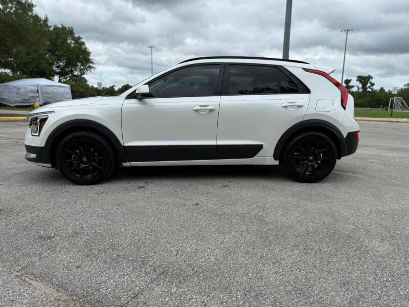 2024 Kia Niro LX