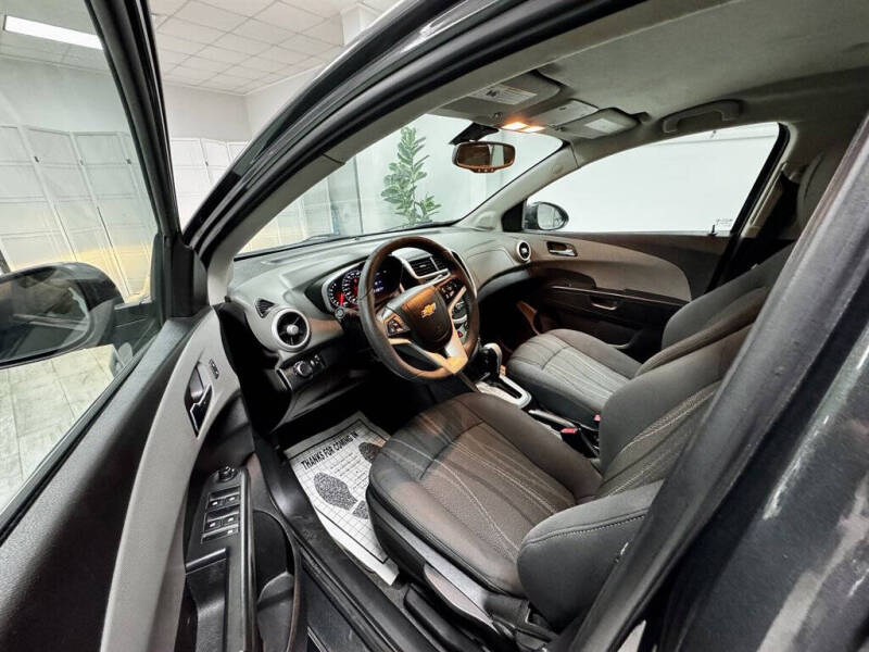 2017 Chevrolet Sonic LT Auto