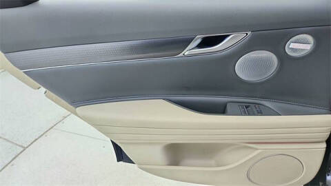 2025 Genesis G80 2.5T Sport Prestige