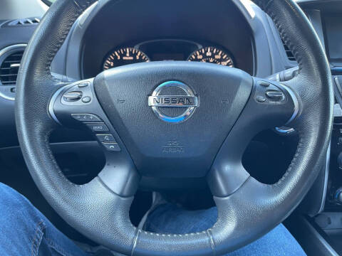 2015 Nissan Pathfinder S