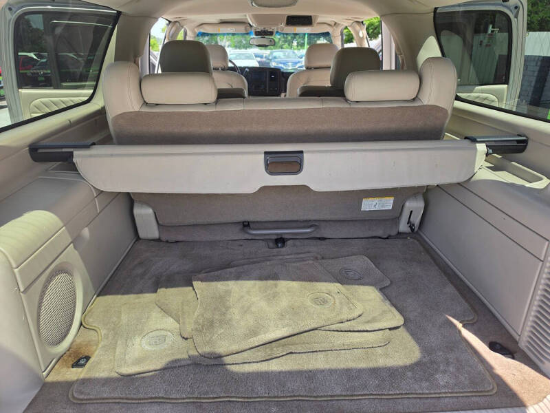 2004 Cadillac Escalade ESV