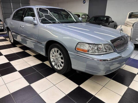 2007 Lincoln Town Car for sale at Podium Auto Sales Inc in Pompano Beach FL