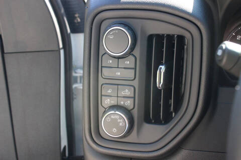 2025 Chevrolet Silverado 3500HD CC