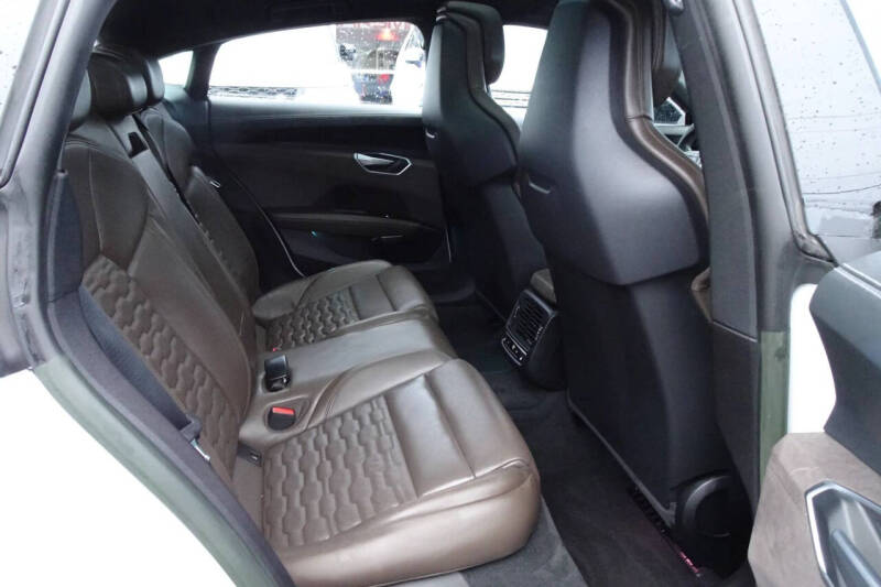 2022 Audi e-tron GT quattro Prestige