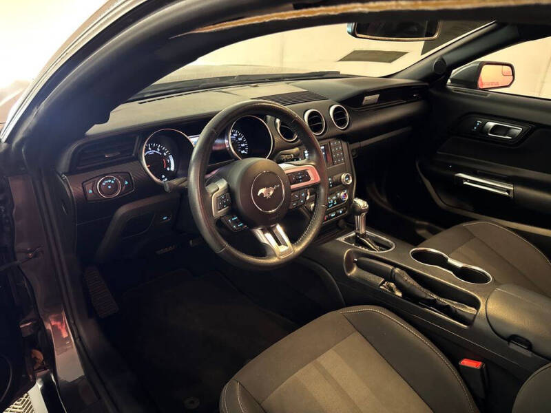 2019 Ford Mustang EcoBoost