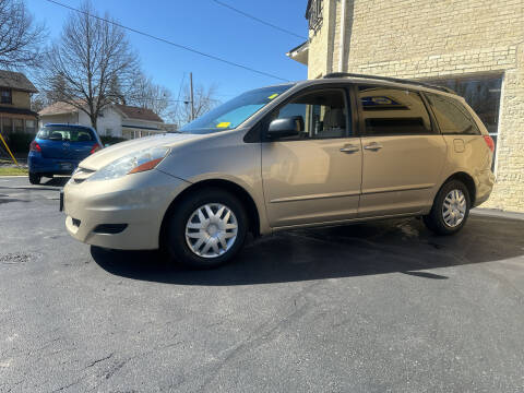 2008 Toyota Sienna for sale at Strong Automotive in Watertown WI