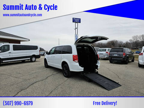 2019 Dodge Grand Caravan for sale at Summit Auto & Cycle in Zumbrota MN