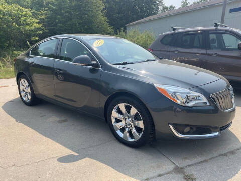 2017 Buick Regal for sale at Betten Baker Preowned Center in Twin Lake MI
