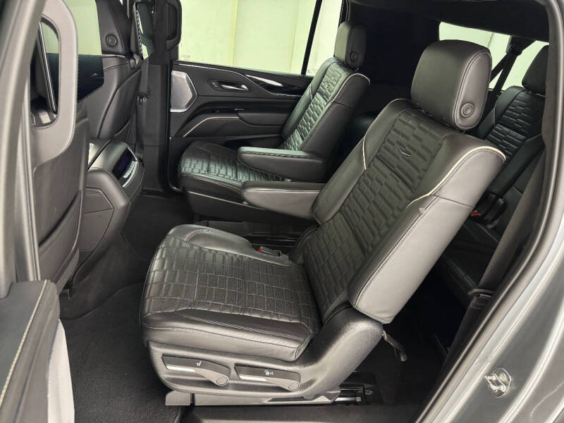 2023 Cadillac Escalade-V ESV