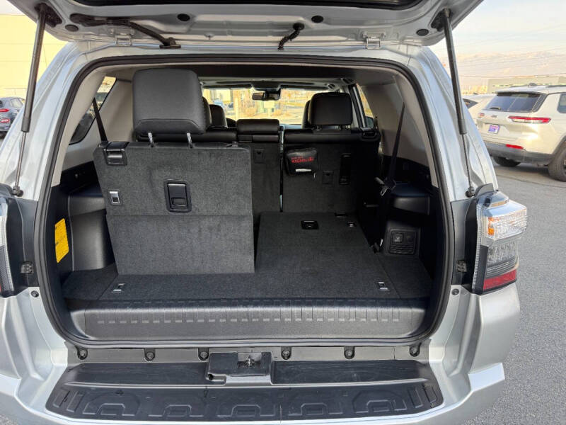 2024 Toyota 4Runner SR5 Premium