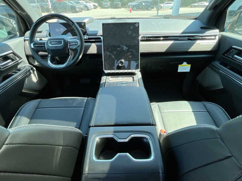 2025 GMC Sierra EV Denali