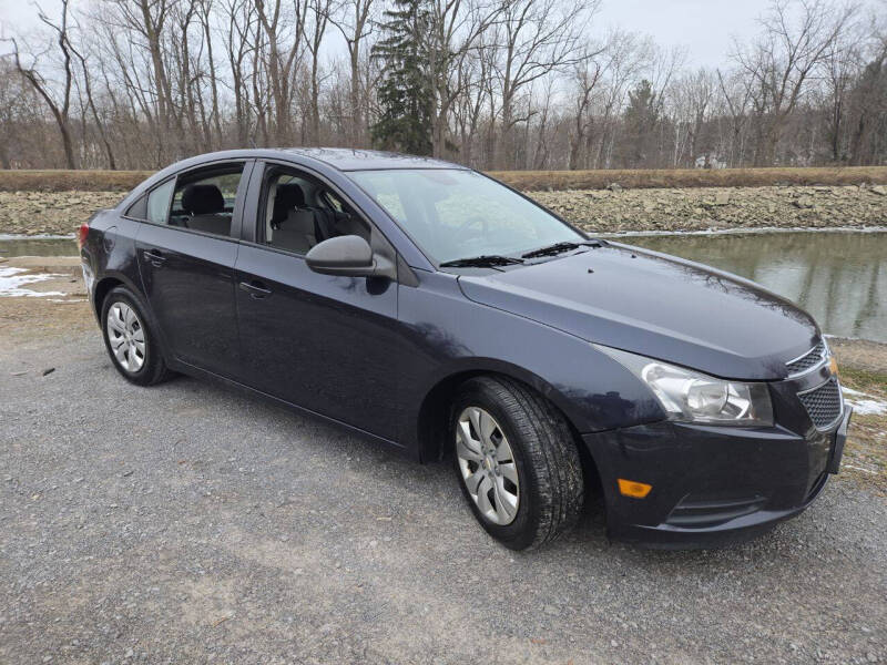 2014 Chevrolet Cruze LS photo 5