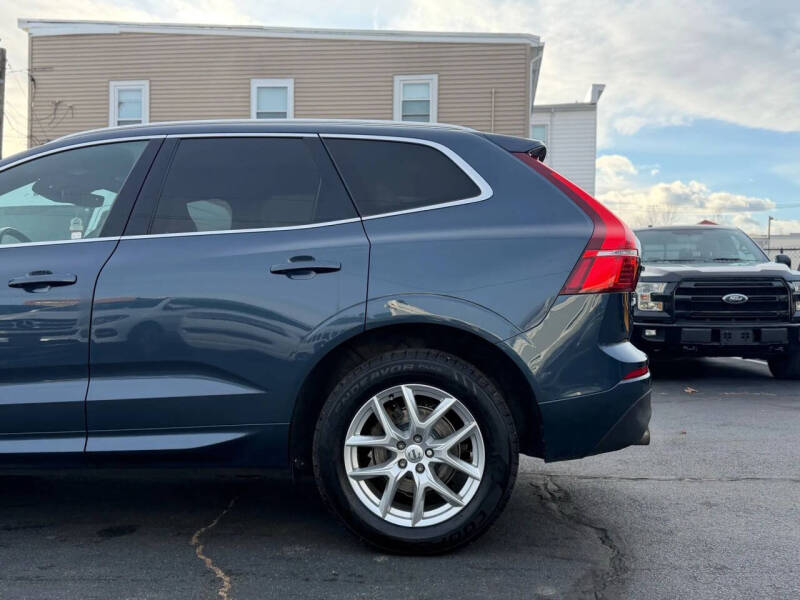 2020 Volvo XC60 T5 Momentum