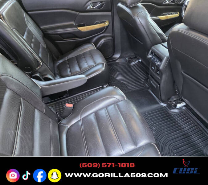 2017 GMC Acadia Denali