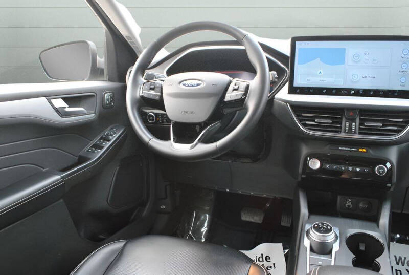 2024 Ford Escape Platinum