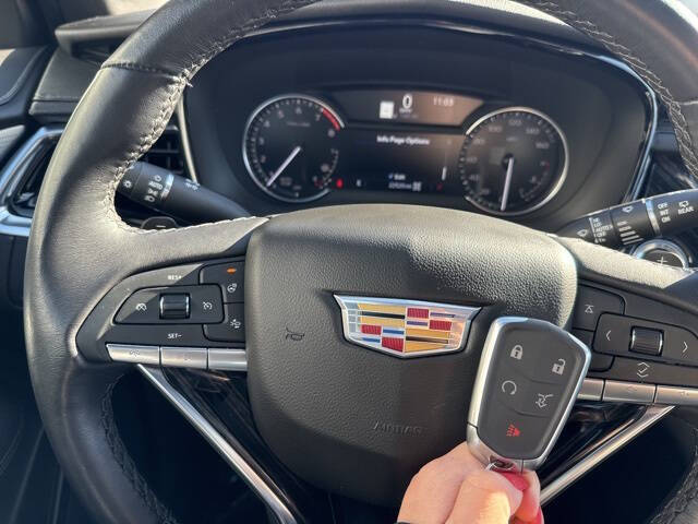 2025 Cadillac XT6 Premium Luxury