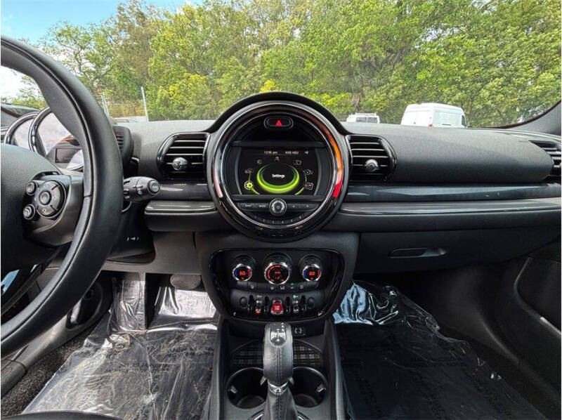 2017 MINI Clubman Cooper