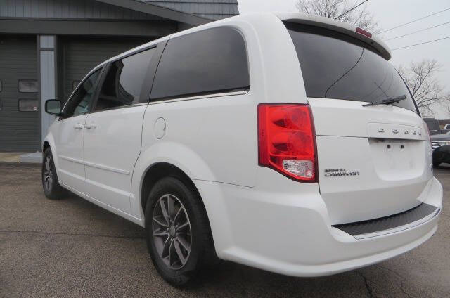 2017 Dodge Grand Caravan SXT photo 28