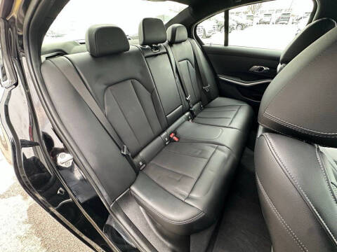 2023 BMW 3 Series 330i