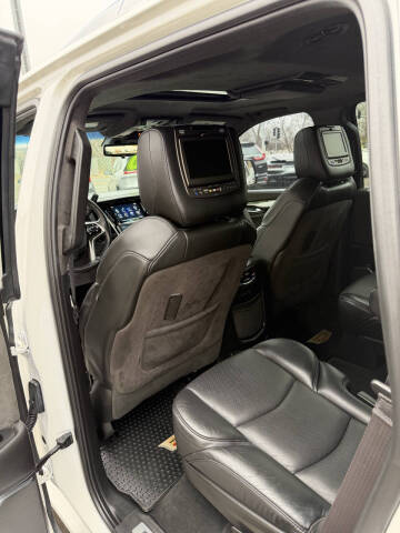 2017 Cadillac Escalade Platinum