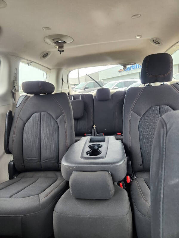 2017 Chrysler Pacifica Touring