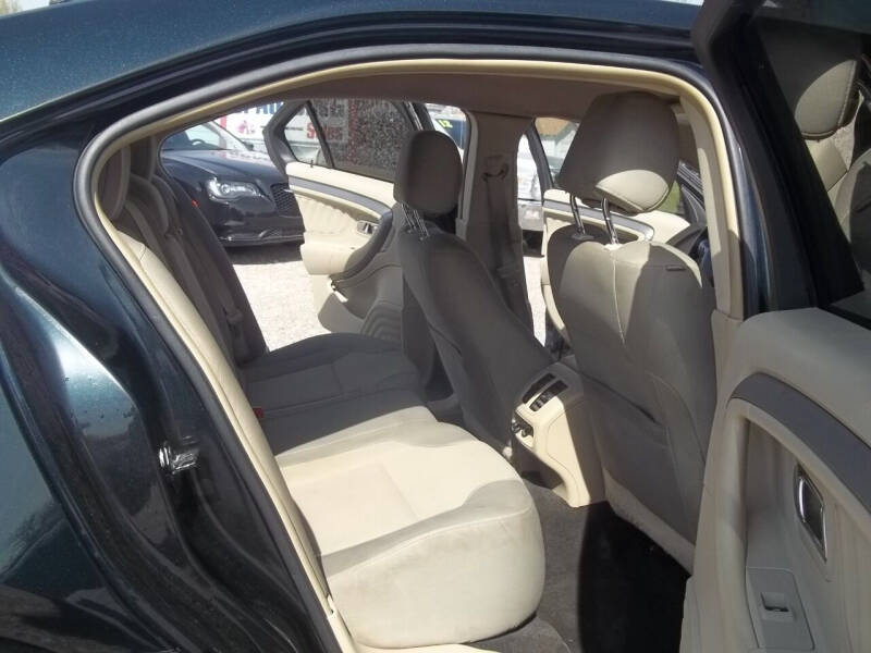 2014 Ford Taurus SEL