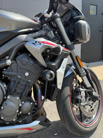 2021 Triumph Street Triple RS
