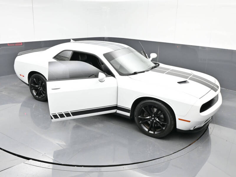 2017 Dodge Challenger SXT