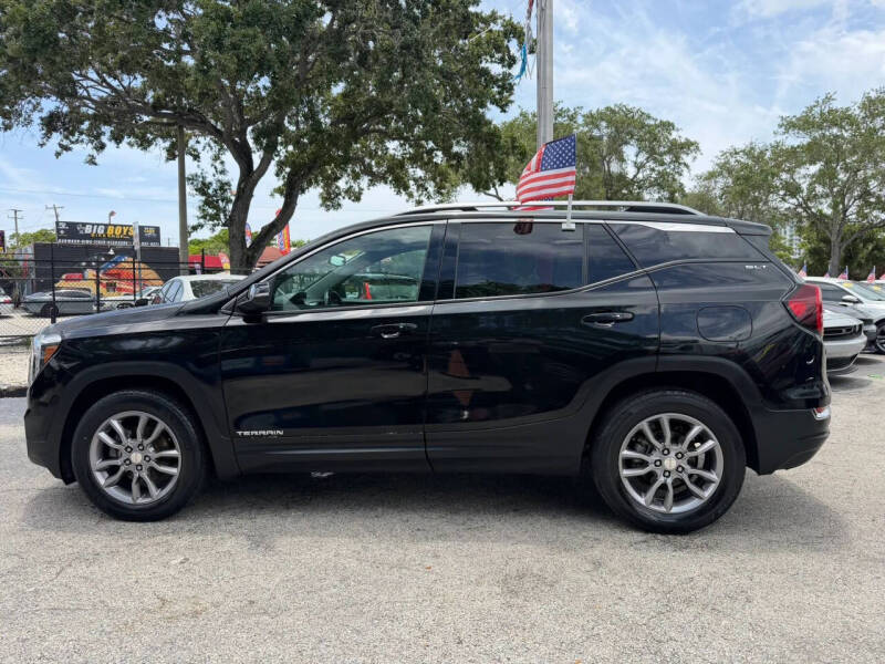 2022 GMC Terrain SLT