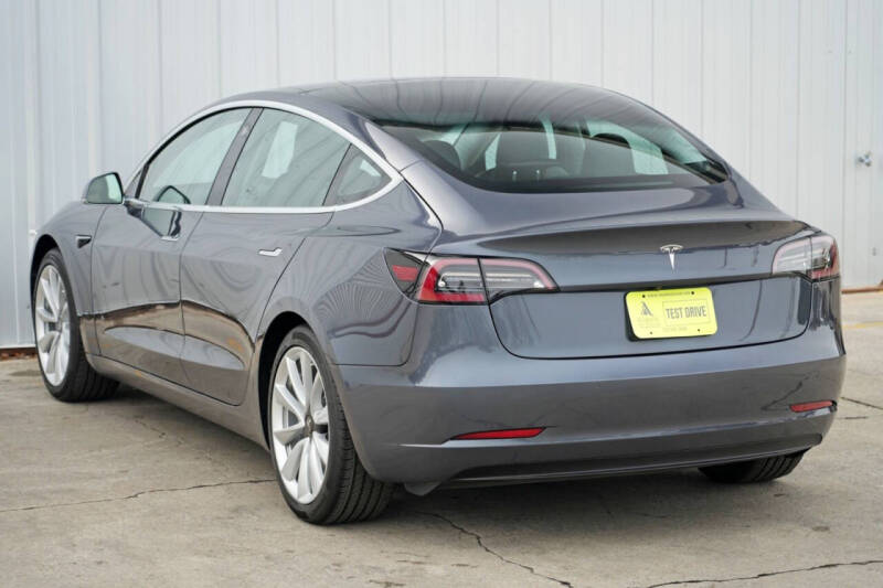 2020 Tesla Model 3 Standard Range Plus