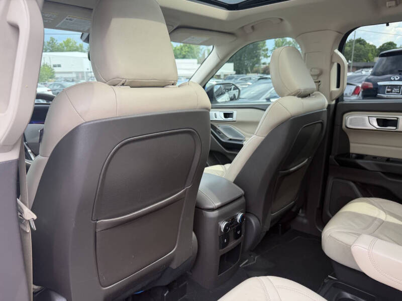 2020 Ford Explorer Platinum