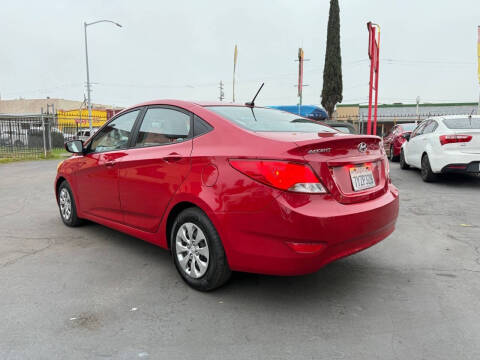 2016 Hyundai Accent SE
