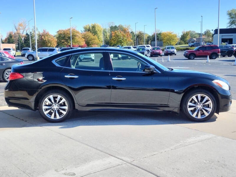 2014 Infiniti Q70 3.7