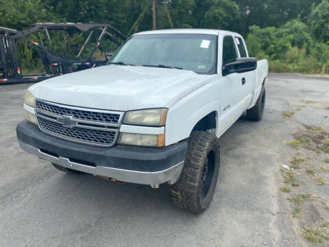 2005 Chevrolet Silverado 2500HD for sale at Brooks Autoplex Corp in Little Rock AR