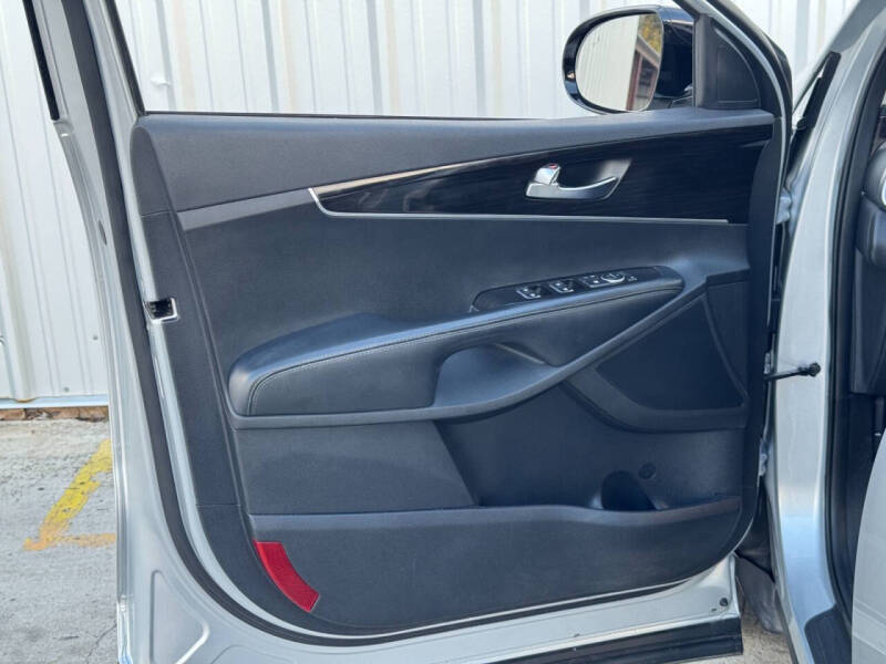 2020 Kia Sorento S V6